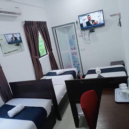 Max Ferringhi Hotel Бату-Ферринги Экстерьер фото